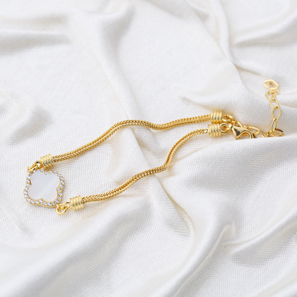 Shans Clover Mother-Of-Pearl Bracelet in 16k Gold Vermeil