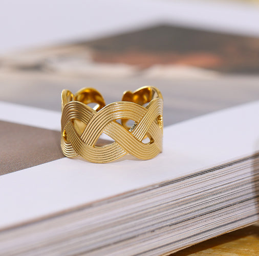 Ece Princess Weave Ring in 18k Gold Plating